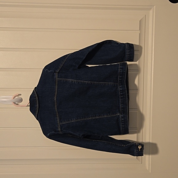 Toddler GAP jean jacket - Picture 3 of 3